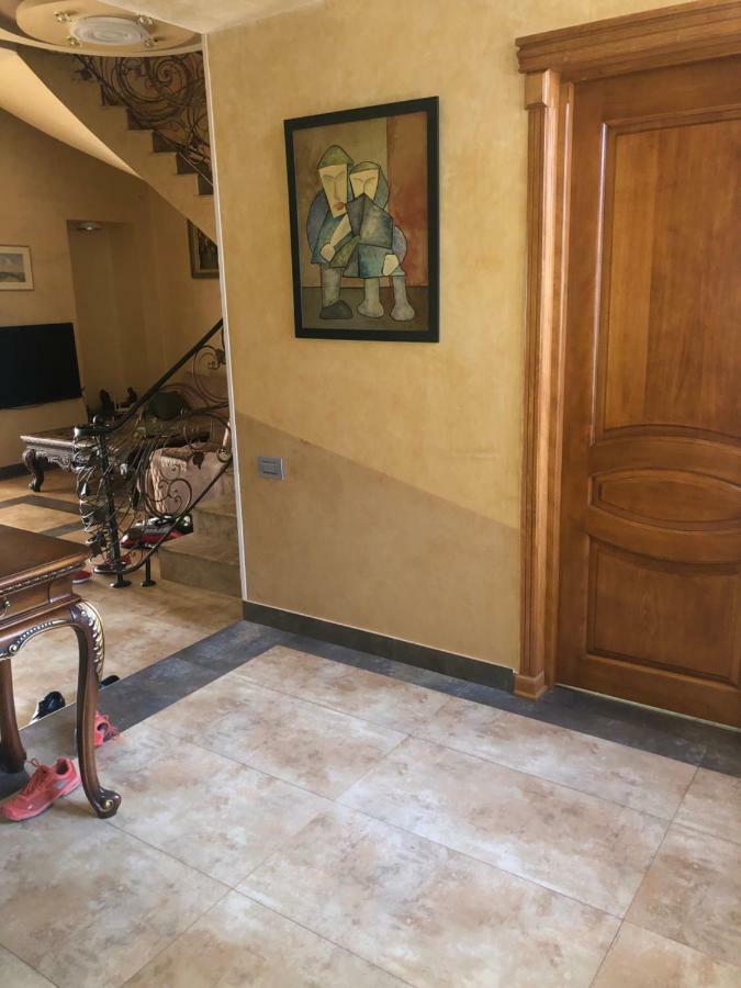Luxury Tumanyan Apartment エレバン エクステリア 写真