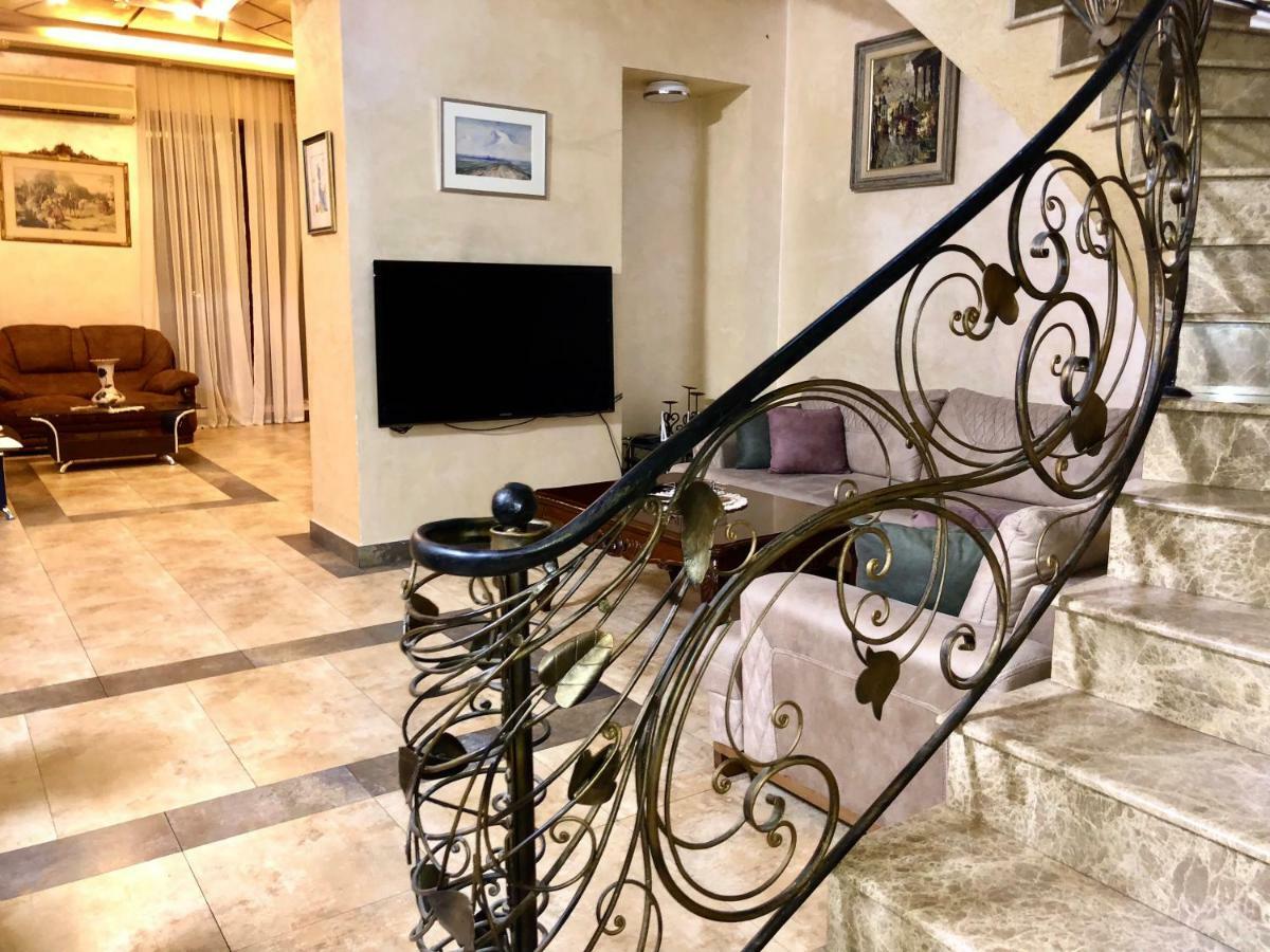 Luxury Tumanyan Apartment エレバン エクステリア 写真
