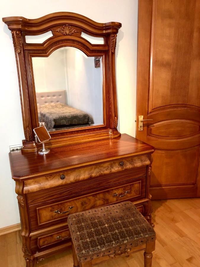 Luxury Tumanyan Apartment エレバン エクステリア 写真